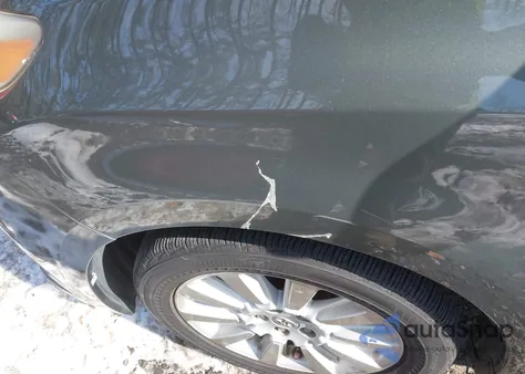 2013 Toyota Sienna Xle 7 Passenger z USA, uszkodzony, nr VIN 5TDDK3DC5DS057055